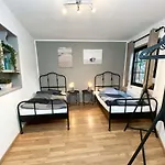 Gemütliches Reiheneckhaus Mit Balkon Сasa de vacaciones *