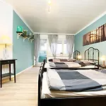 Gemütliches Reiheneckhaus Mit Balkon *