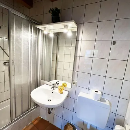 Gemuetliches Reiheneckhaus Mit Balkon * Burscheid