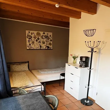 Gemuetliches Reiheneckhaus Mit Balkon Tatil Evi Burscheid