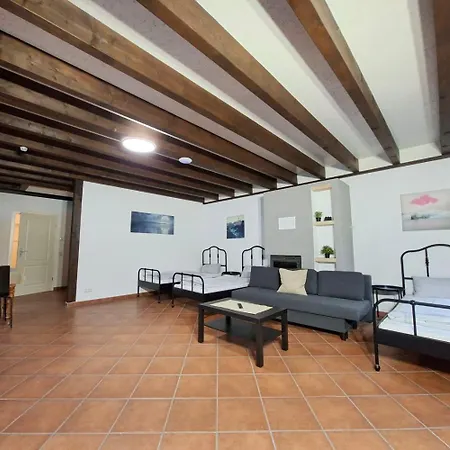 Gemuetliches Reiheneckhaus Mit Balkon *