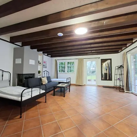 Tatil Evi Gemuetliches Reiheneckhaus Mit Balkon Burscheid