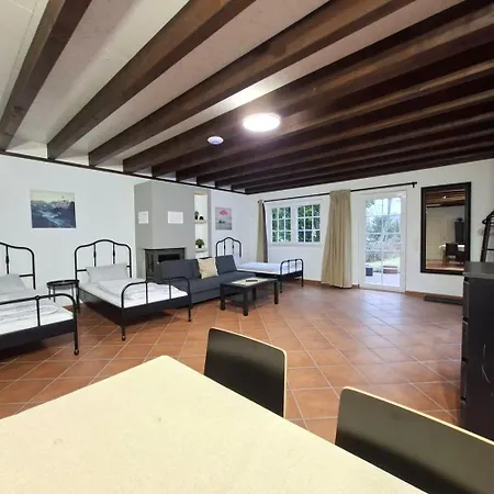 Gemuetliches Reiheneckhaus Mit Balkon *