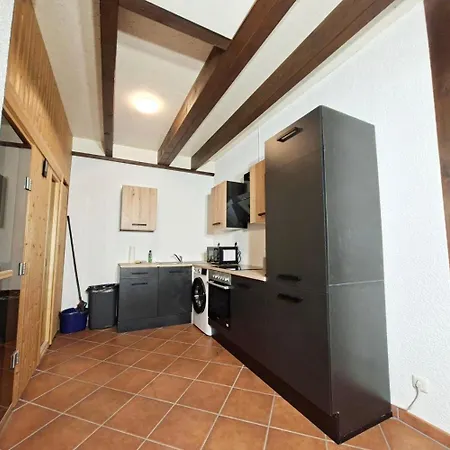 Gemuetliches Reiheneckhaus Mit Balkon *